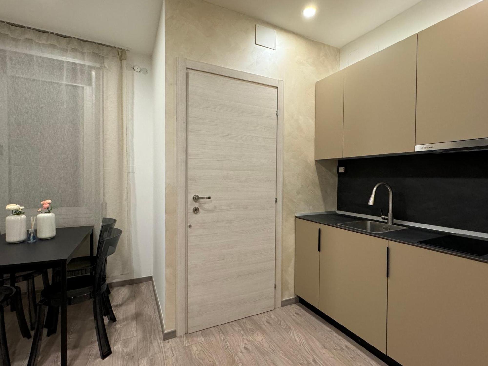 Teatro Romano Suites Трієст Екстер'єр фото