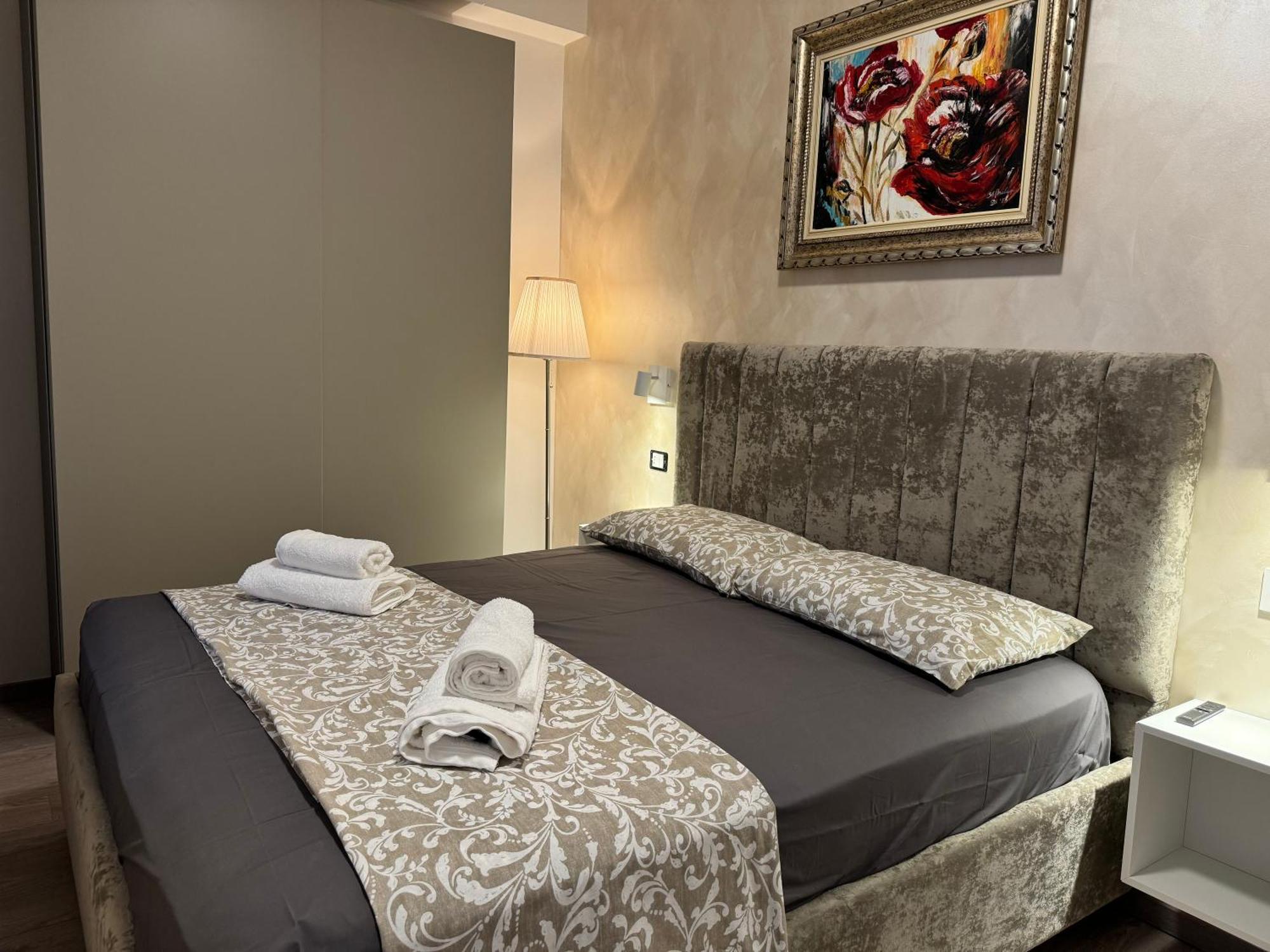 Teatro Romano Suites Трієст Екстер'єр фото