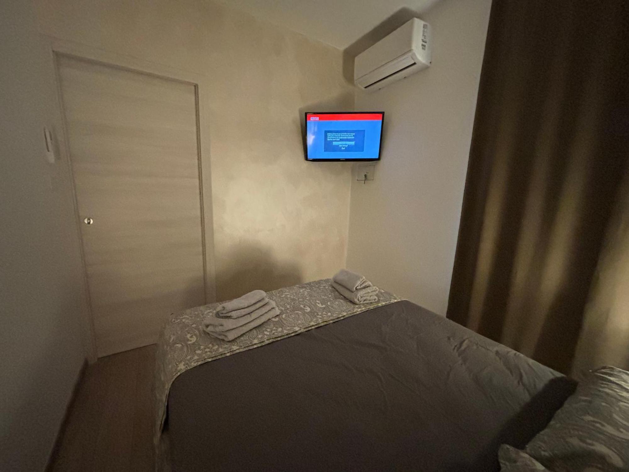 Teatro Romano Suites Трієст Екстер'єр фото